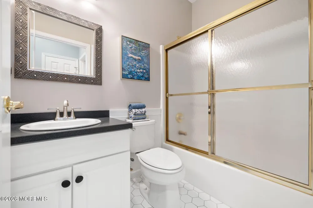 9 Robin Lane Barnegat, NJ 08005