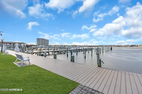 98 Wharfside Drive
