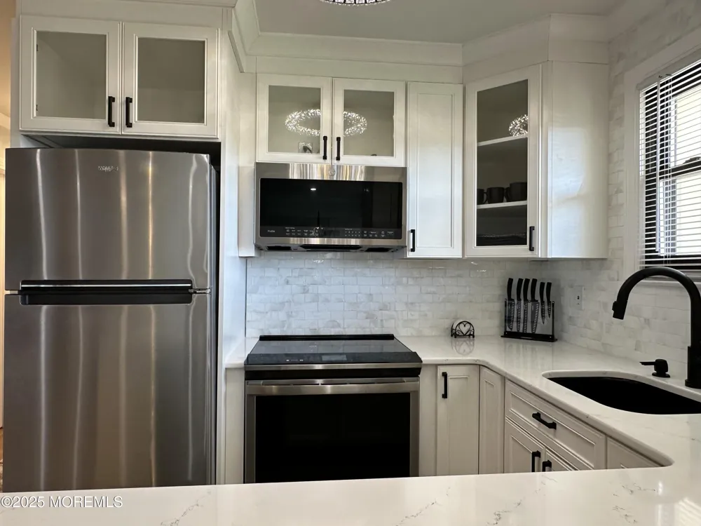 98 Wharfside Drive Monmouth Beach, NJ 07750