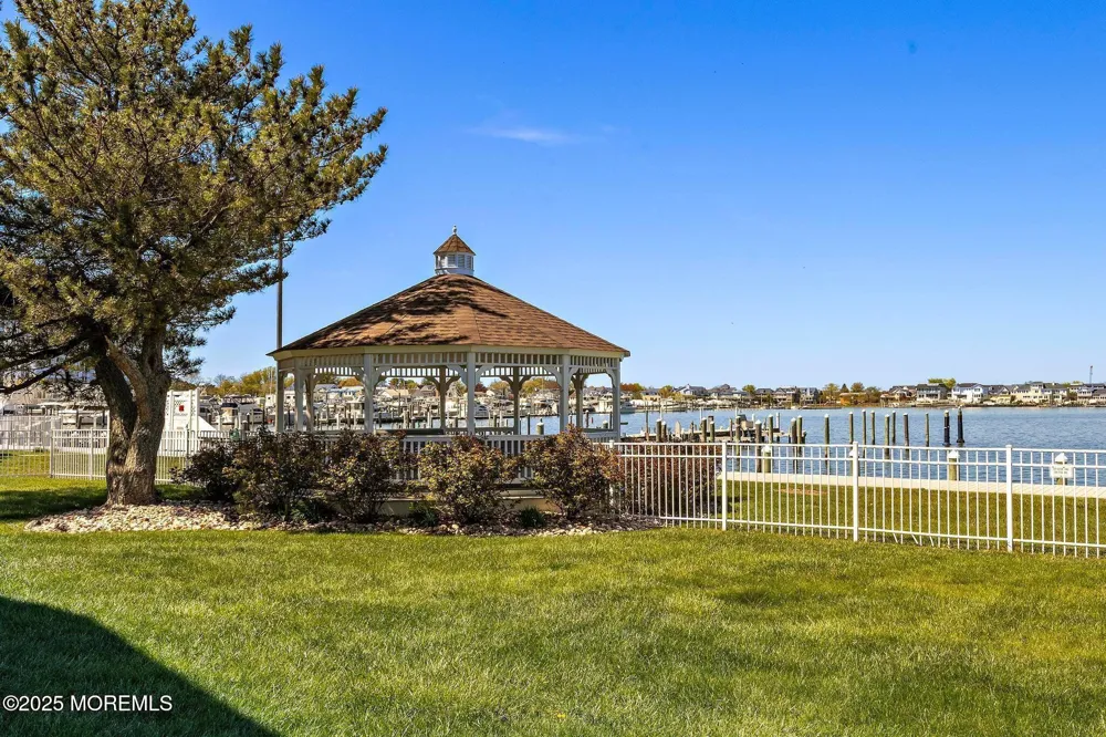 98 Wharfside Drive Monmouth Beach, NJ 07750
