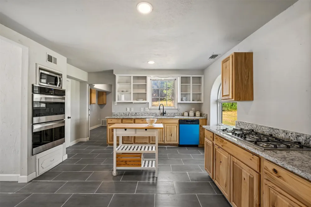 41 Kelsey Road Denison, TX 75021