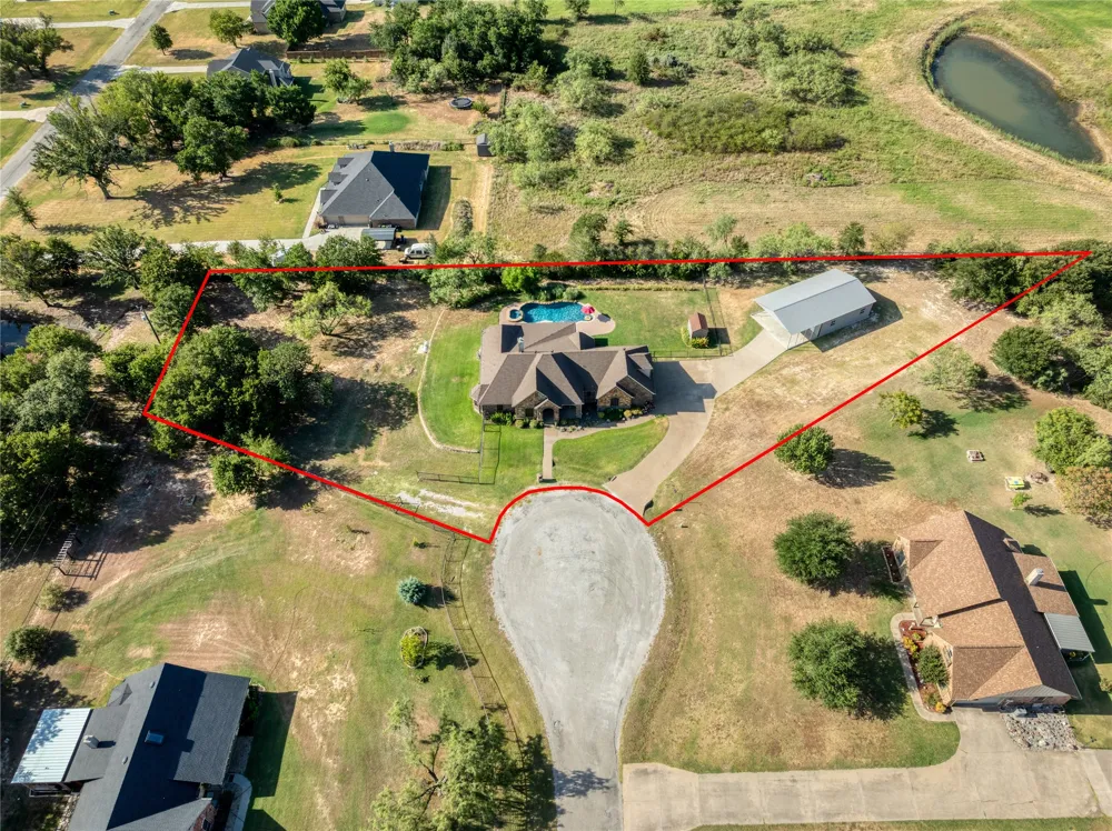 124 Carnes Court Springtown, TX 76082