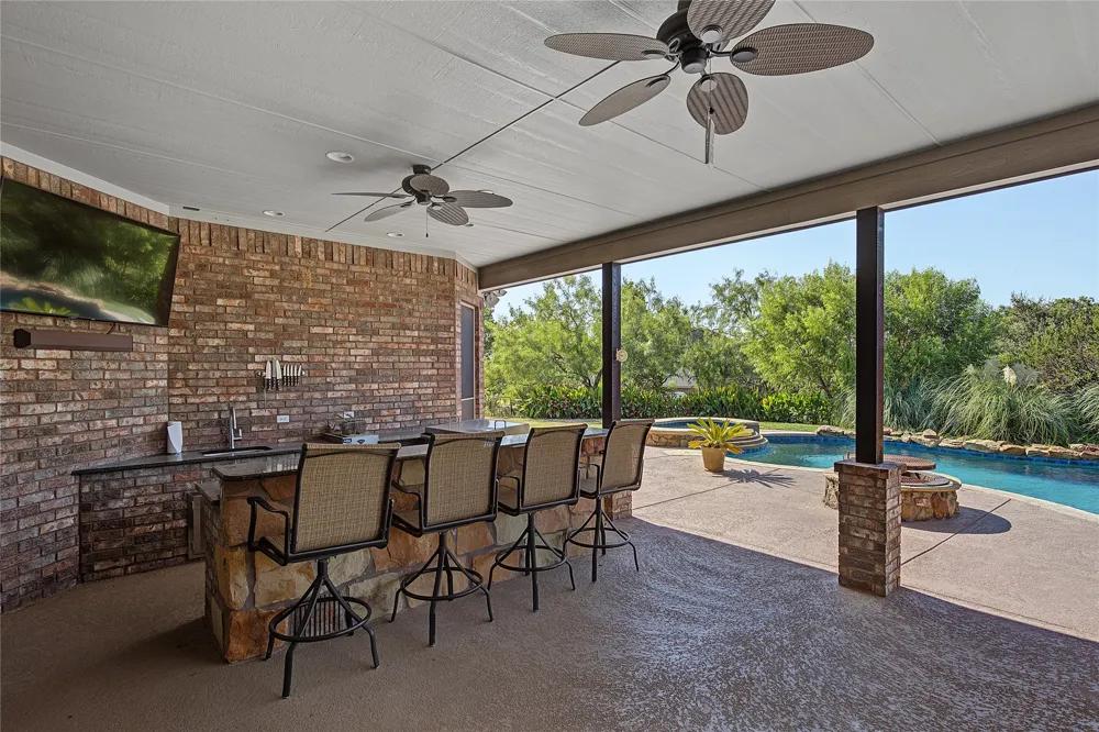 124 Carnes Court Springtown, TX 76082