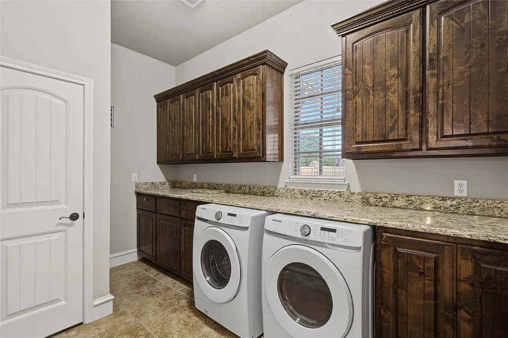 124 Carnes Court Springtown, TX 76082