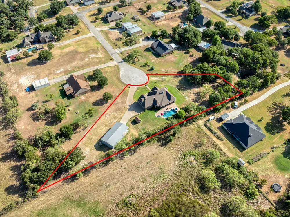 124 Carnes Court Springtown, TX 76082