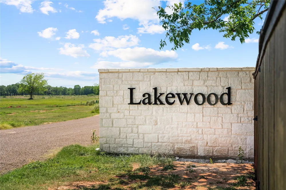 Lakewood Drive Whitney, TX 76692