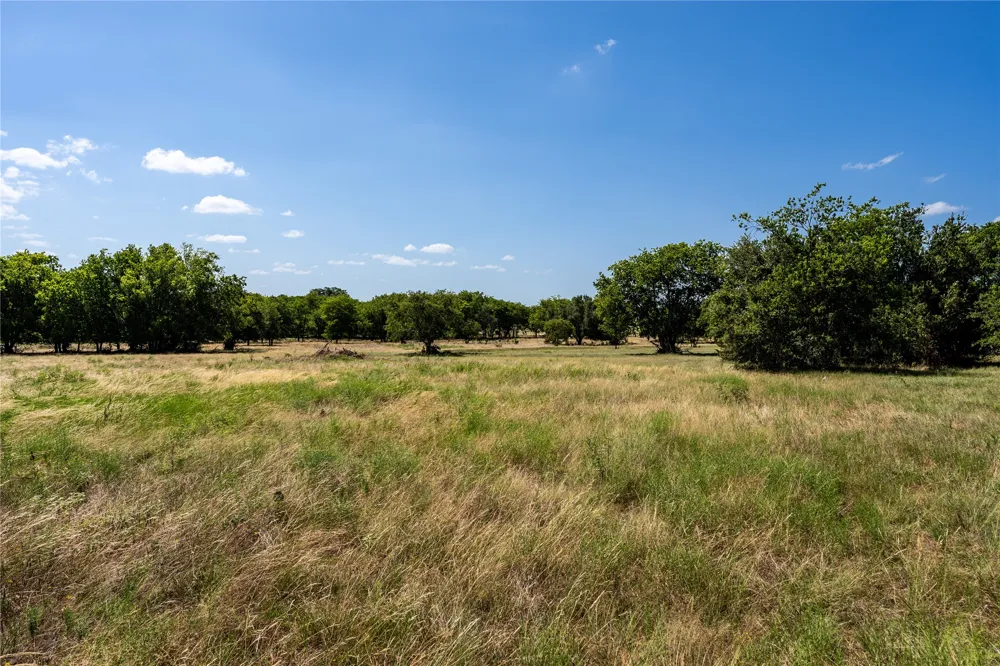 Lakewood Drive Whitney, TX 76692