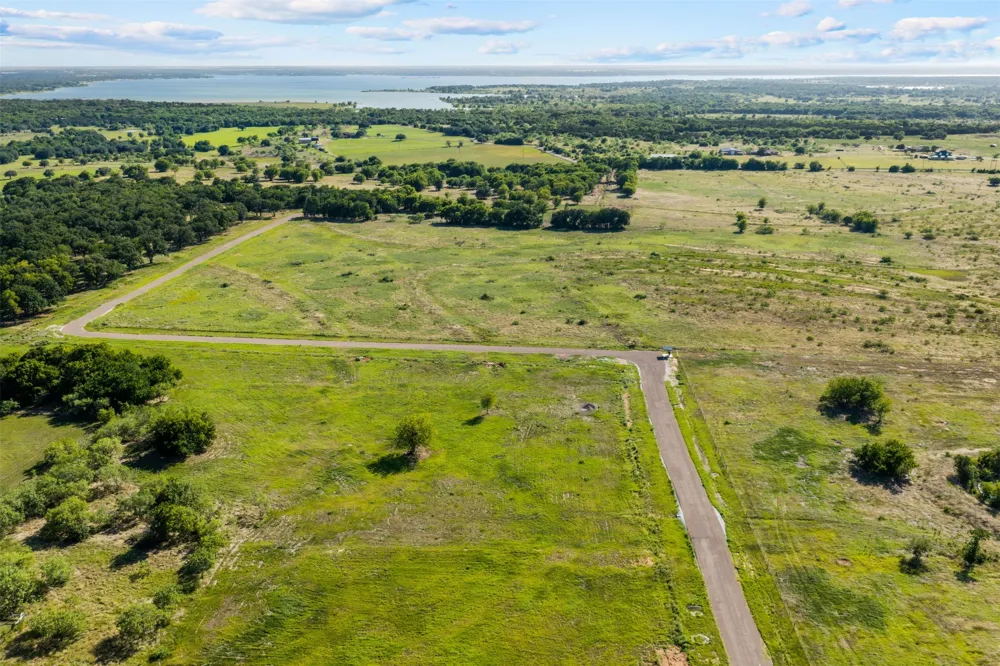 Lakewood Drive Whitney, TX 76692