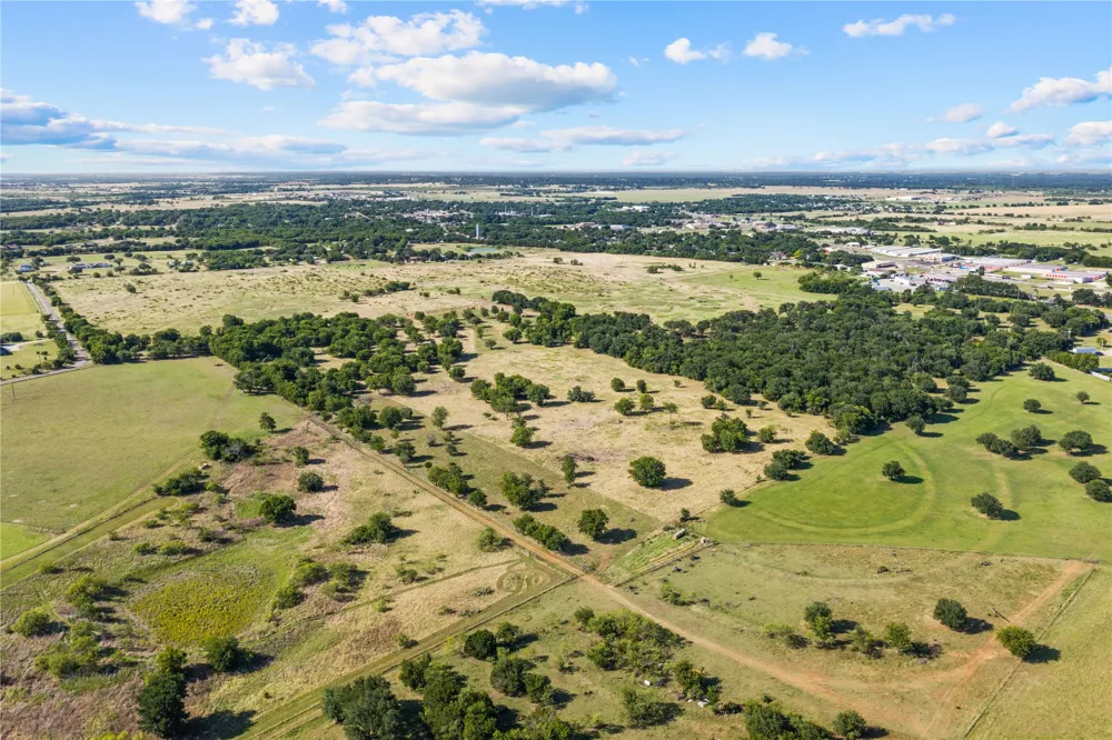 Lakewood Drive Whitney, TX 76692
