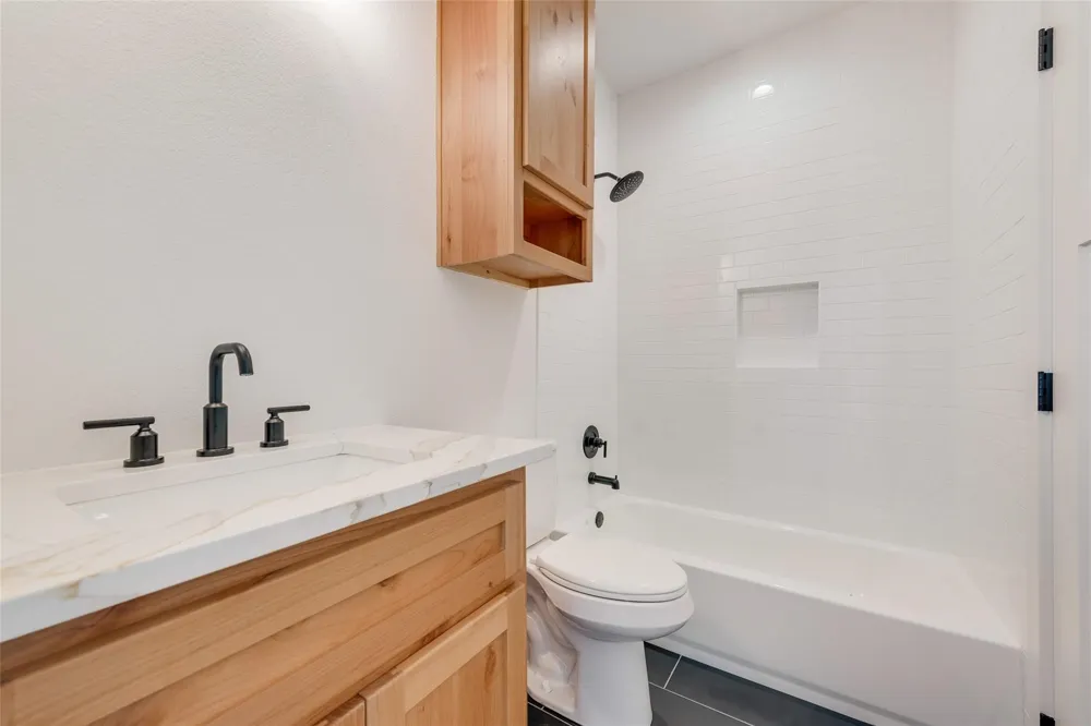 1001 Devoss Court Caddo Mills, TX 75135