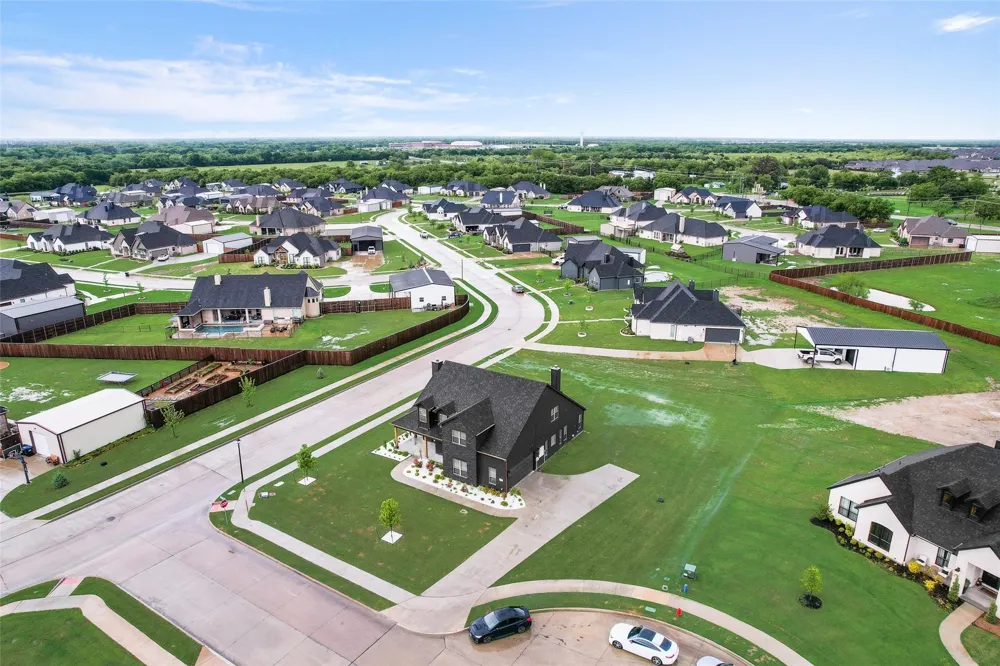 1001 Devoss Court Caddo Mills, TX 75135