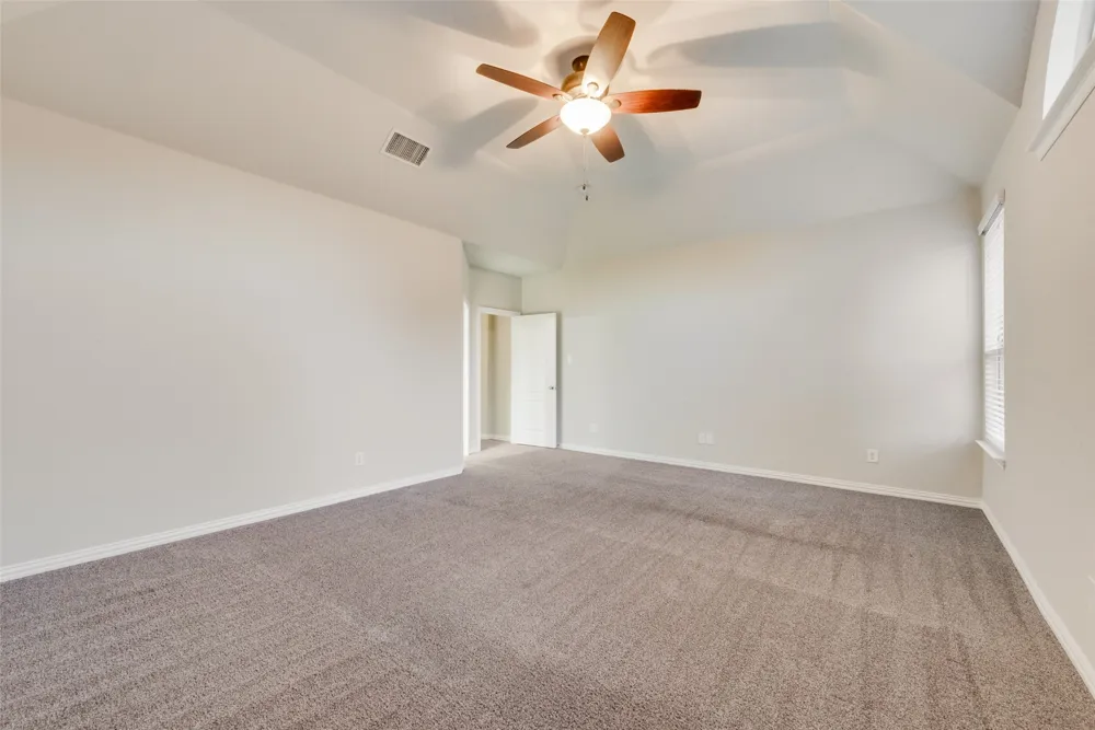 917 Tara Drive Burleson, TX 76028