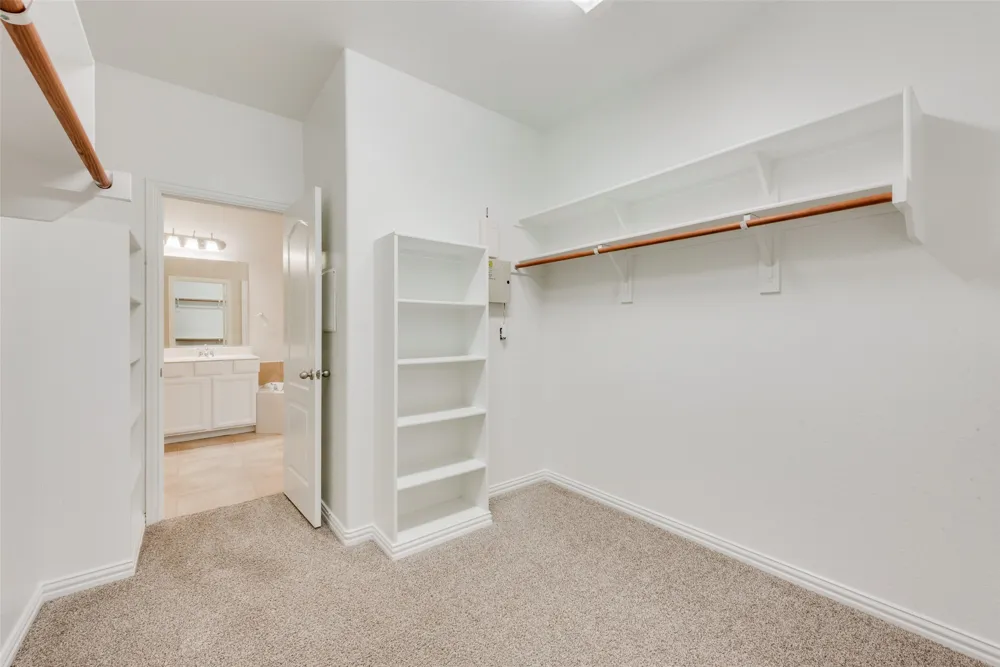 917 Tara Drive Burleson, TX 76028