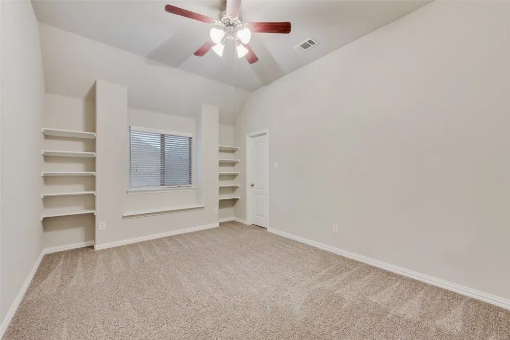 917 Tara Drive Burleson, TX 76028