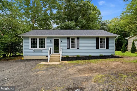 520 LAUREL DRIVE