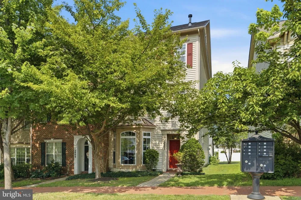 12805 CLARKSBURG SQUARE ROAD Clarksburg, MD 20871