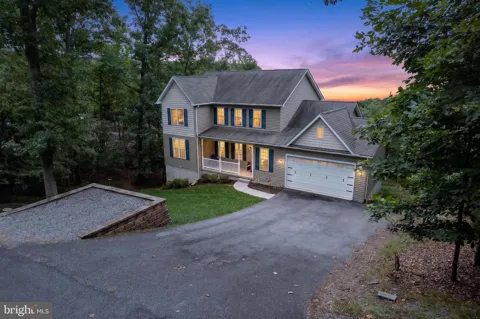 517 NORTHWOOD CIRCLE
