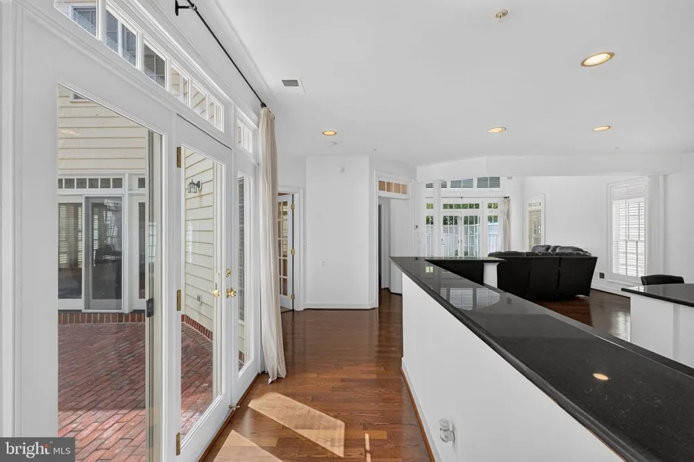 506 GOLDEN OAK TERRACE Rockville, MD 20850