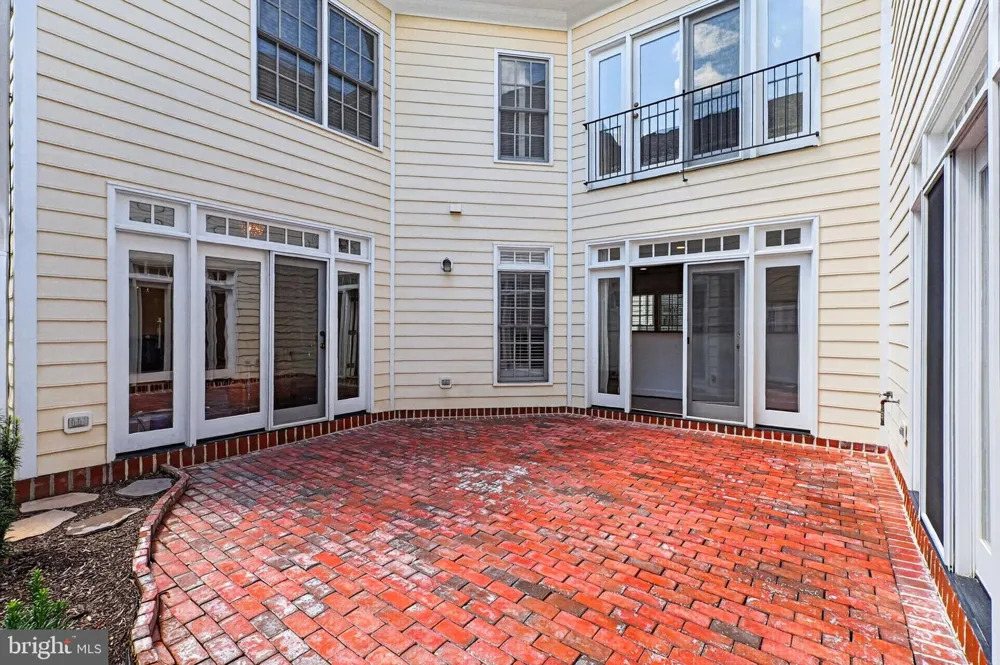 506 GOLDEN OAK TERRACE Rockville, MD 20850
