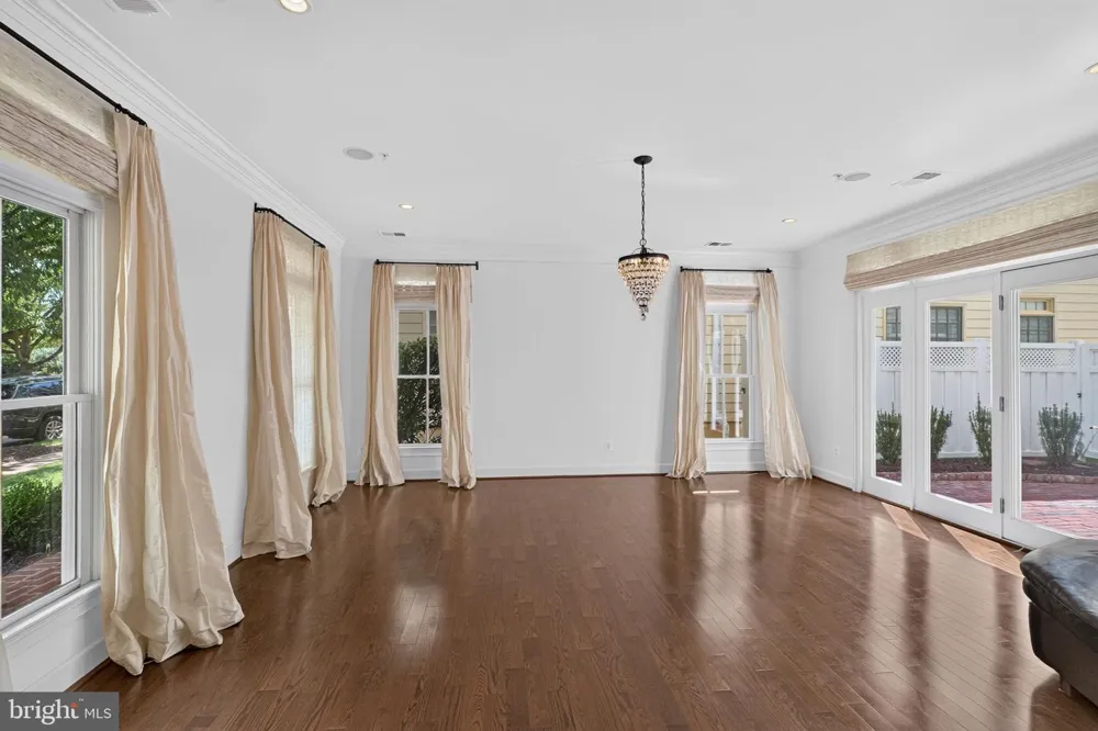 506 GOLDEN OAK TERRACE Rockville, MD 20850