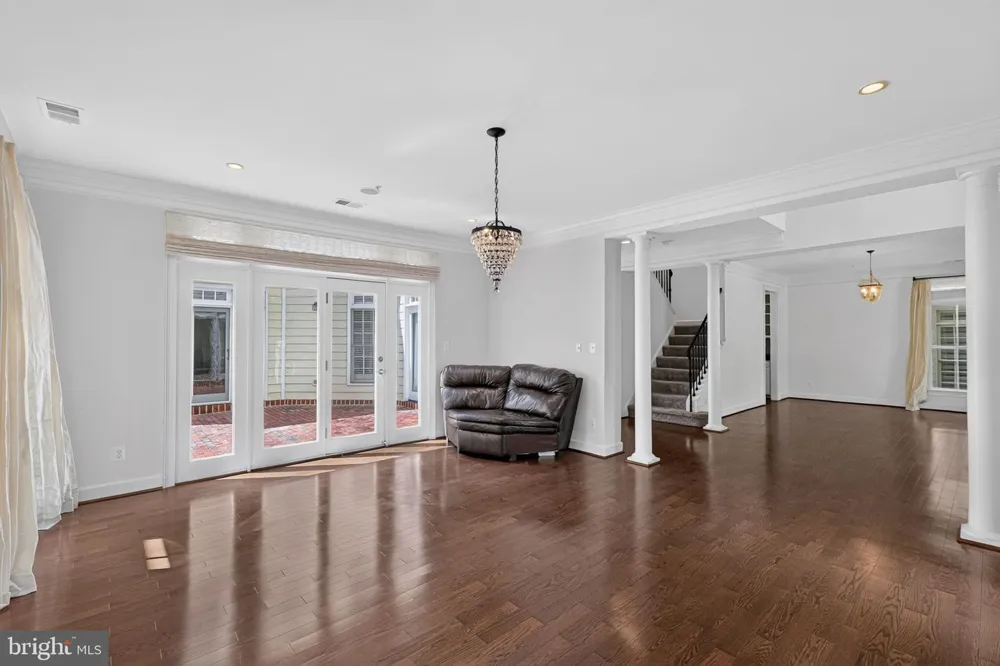 506 GOLDEN OAK TERRACE Rockville, MD 20850