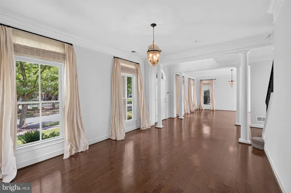 506 GOLDEN OAK TERRACE Rockville, MD 20850