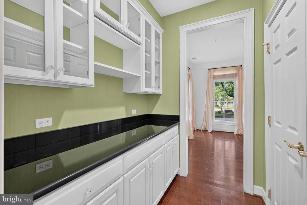 506 GOLDEN OAK TERRACE Rockville, MD 20850