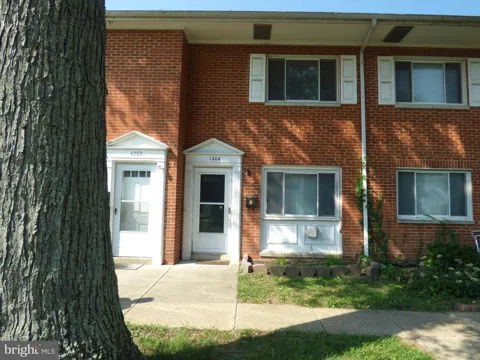 1204 WESTVIEW TERRACE