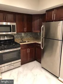 1204 WESTVIEW TERRACE Laurel, MD 20707