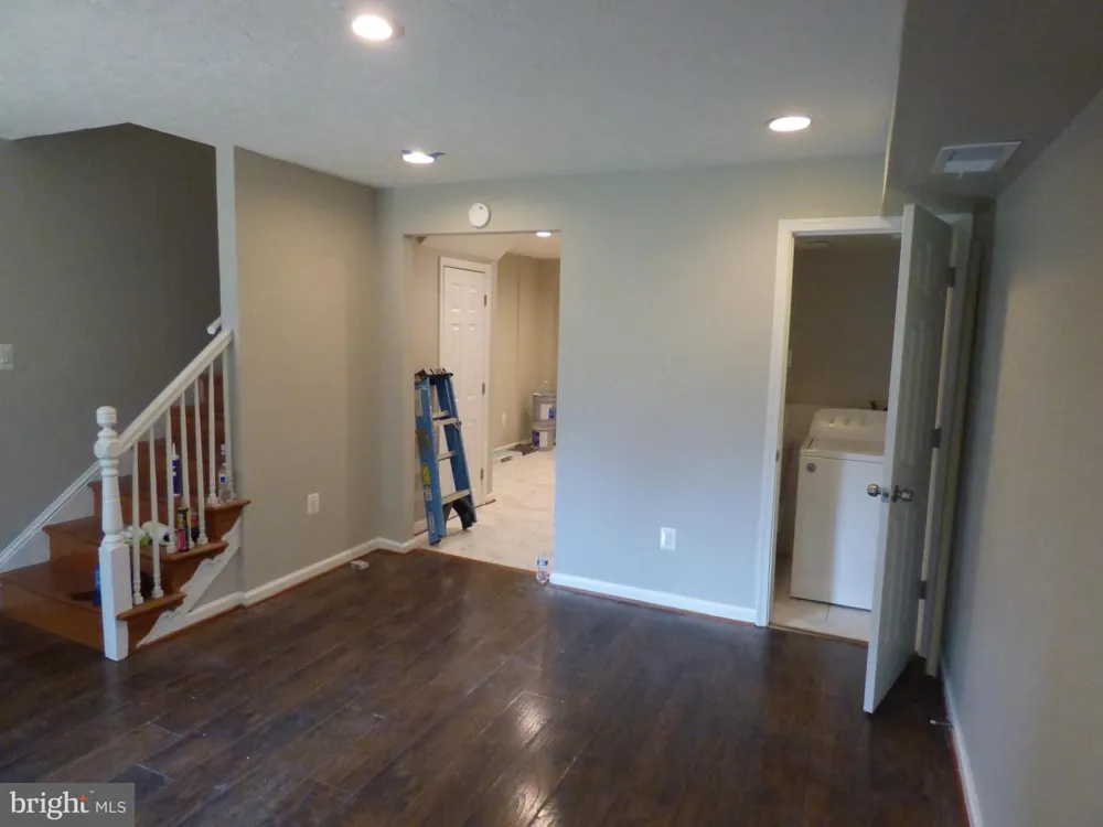 1204 WESTVIEW TERRACE Laurel, MD 20707
