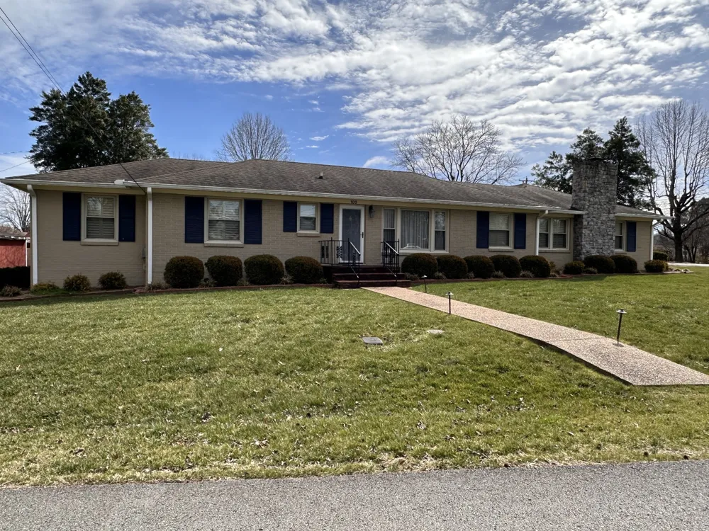 100 River Dr McMinnville, TN 37110