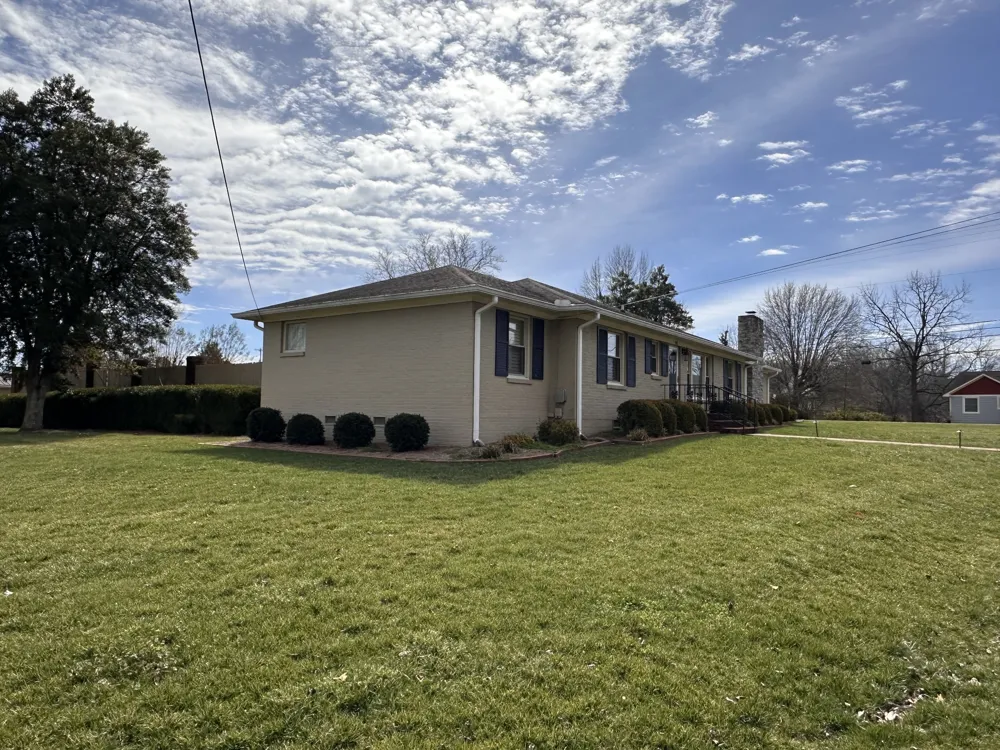 100 River Dr McMinnville, TN 37110