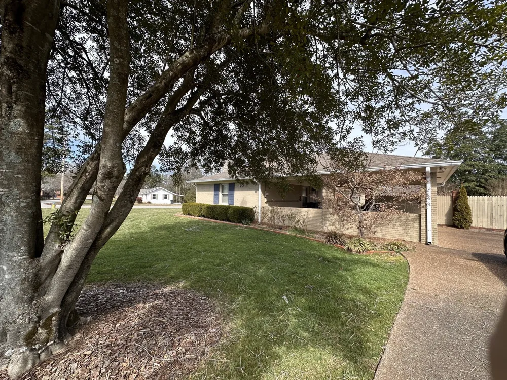 100 River Dr McMinnville, TN 37110