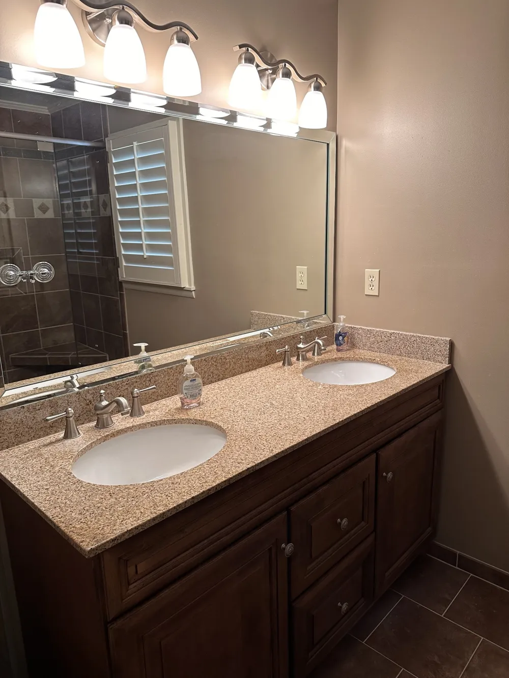 100 River Dr McMinnville, TN 37110