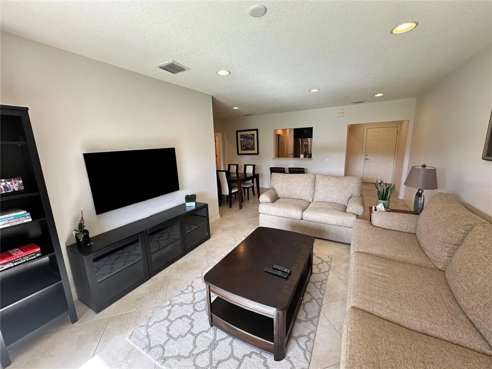 4186 OVERTURE CIRCLE Bradenton, FL 34209