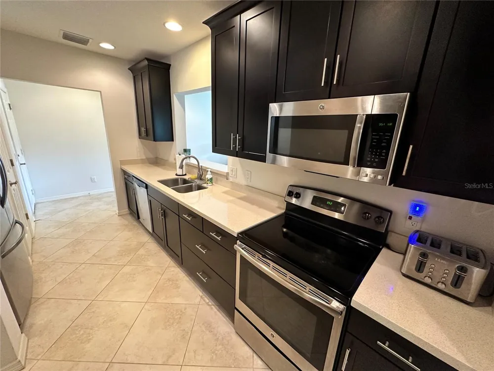4186 OVERTURE CIRCLE Bradenton, FL 34209