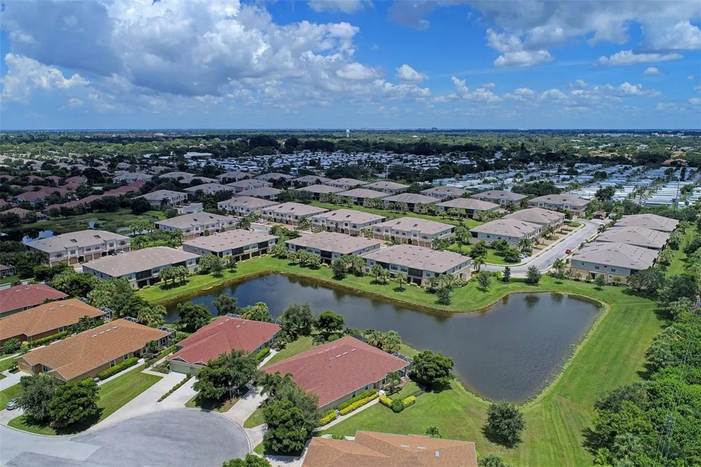 4186 OVERTURE CIRCLE Bradenton, FL 34209