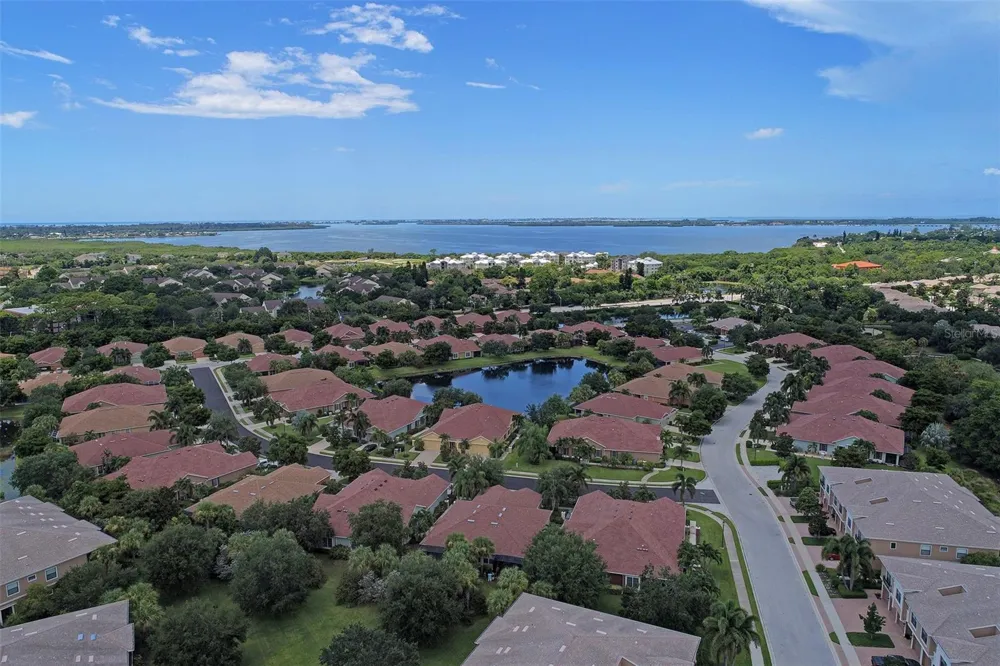 4186 OVERTURE CIRCLE Bradenton, FL 34209