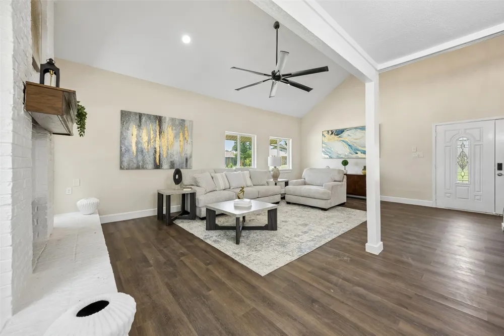 1600 Hartford Drive Carrollton, TX 75007