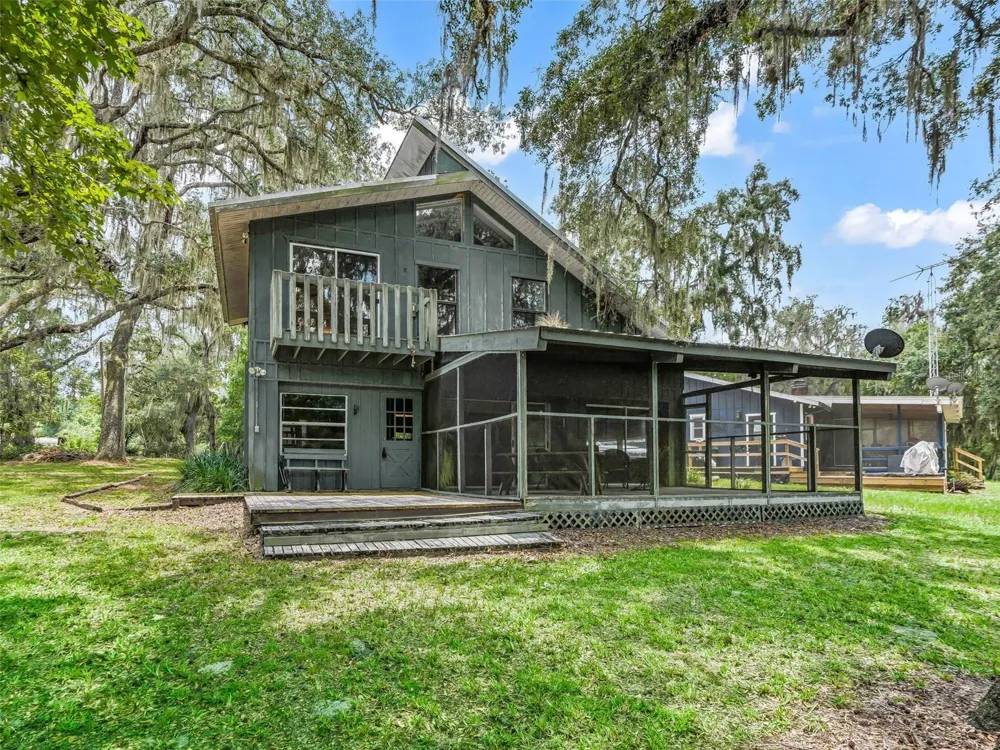 10518 SW 64TH AVENUE Bushnell, FL 33513