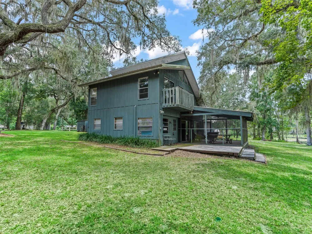 10518 SW 64TH AVENUE Bushnell, FL 33513