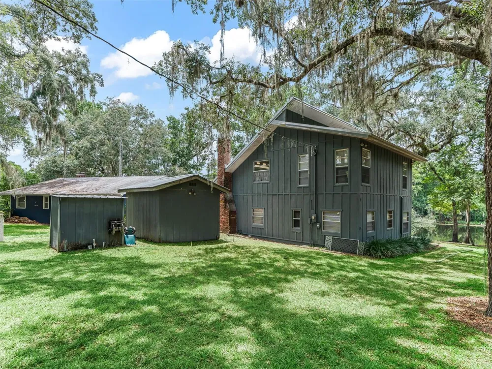 10518 SW 64TH AVENUE Bushnell, FL 33513