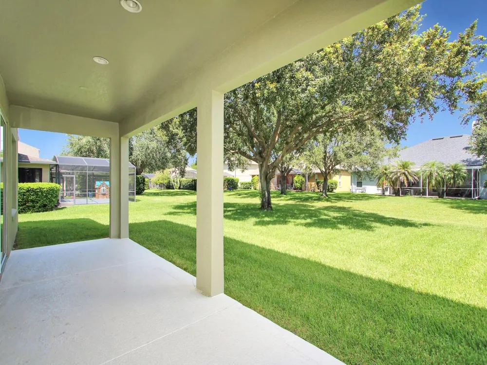 10093 CHARDONNAY DRIVE Orlando, FL 32832