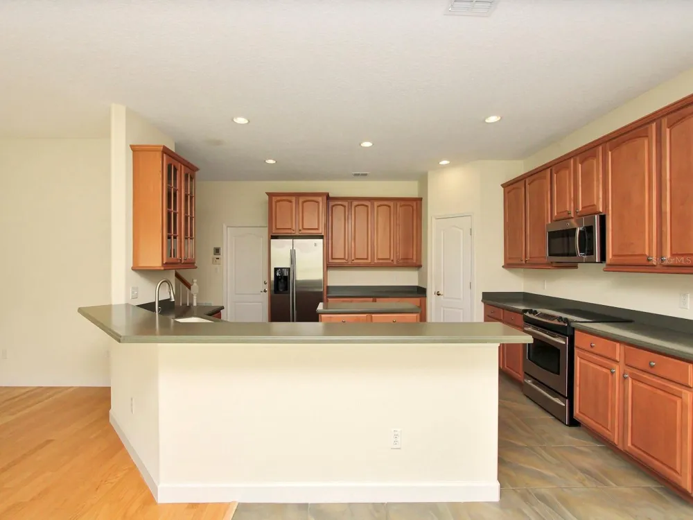 10093 CHARDONNAY DRIVE Orlando, FL 32832