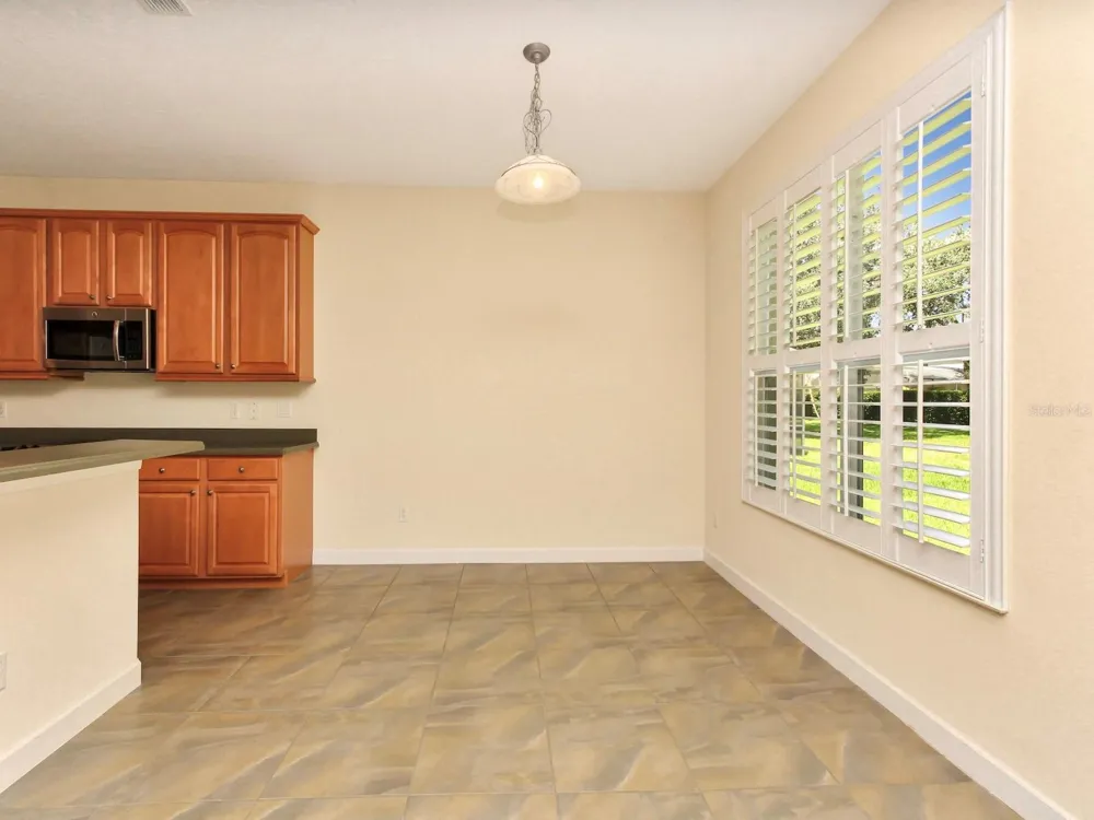 10093 CHARDONNAY DRIVE Orlando, FL 32832