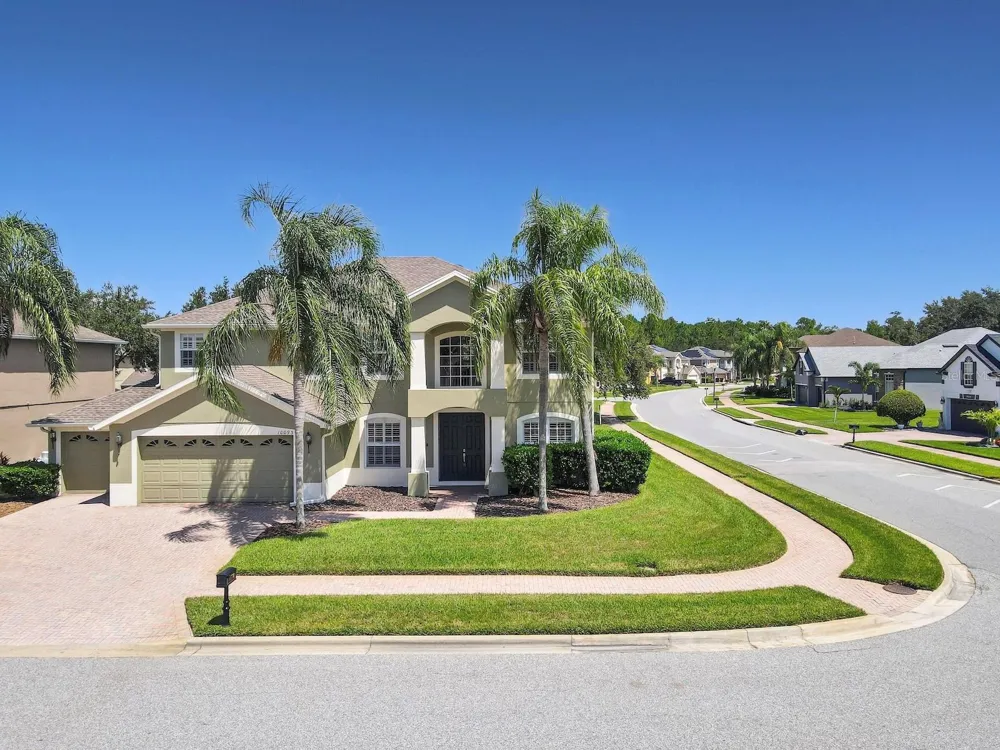 10093 CHARDONNAY DRIVE Orlando, FL 32832