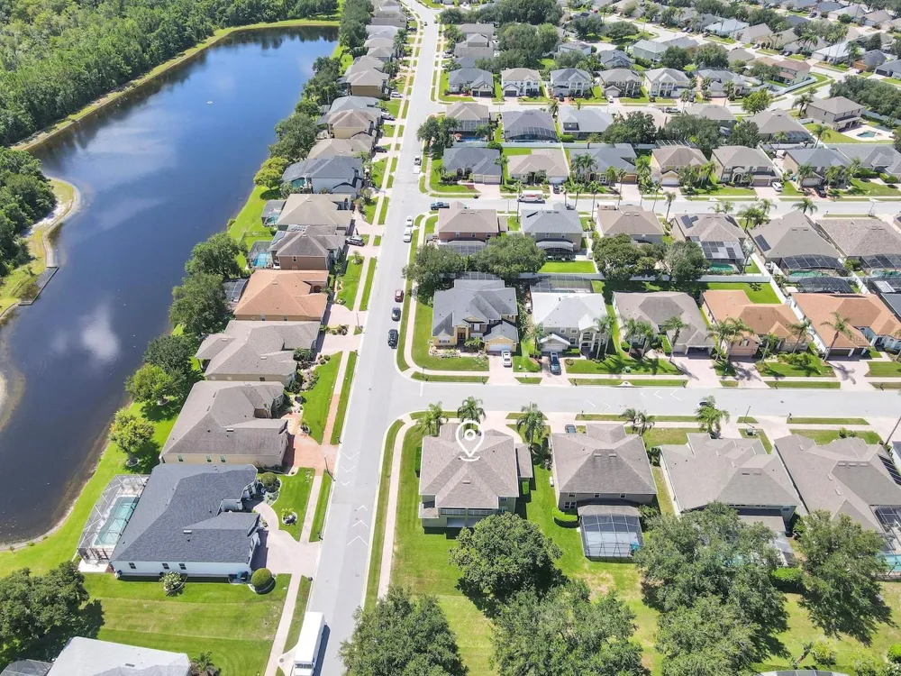 10093 CHARDONNAY DRIVE Orlando, FL 32832
