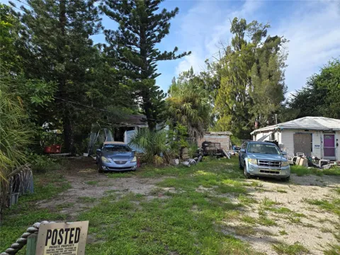 1305 & 1309 HARDIN AVENUE