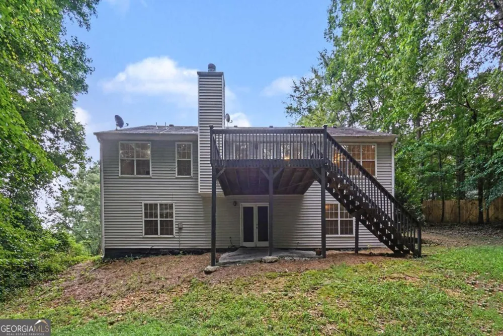 245 London LN Hiram, GA 30141