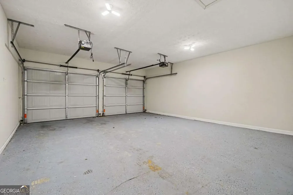 245 London LN Hiram, GA 30141